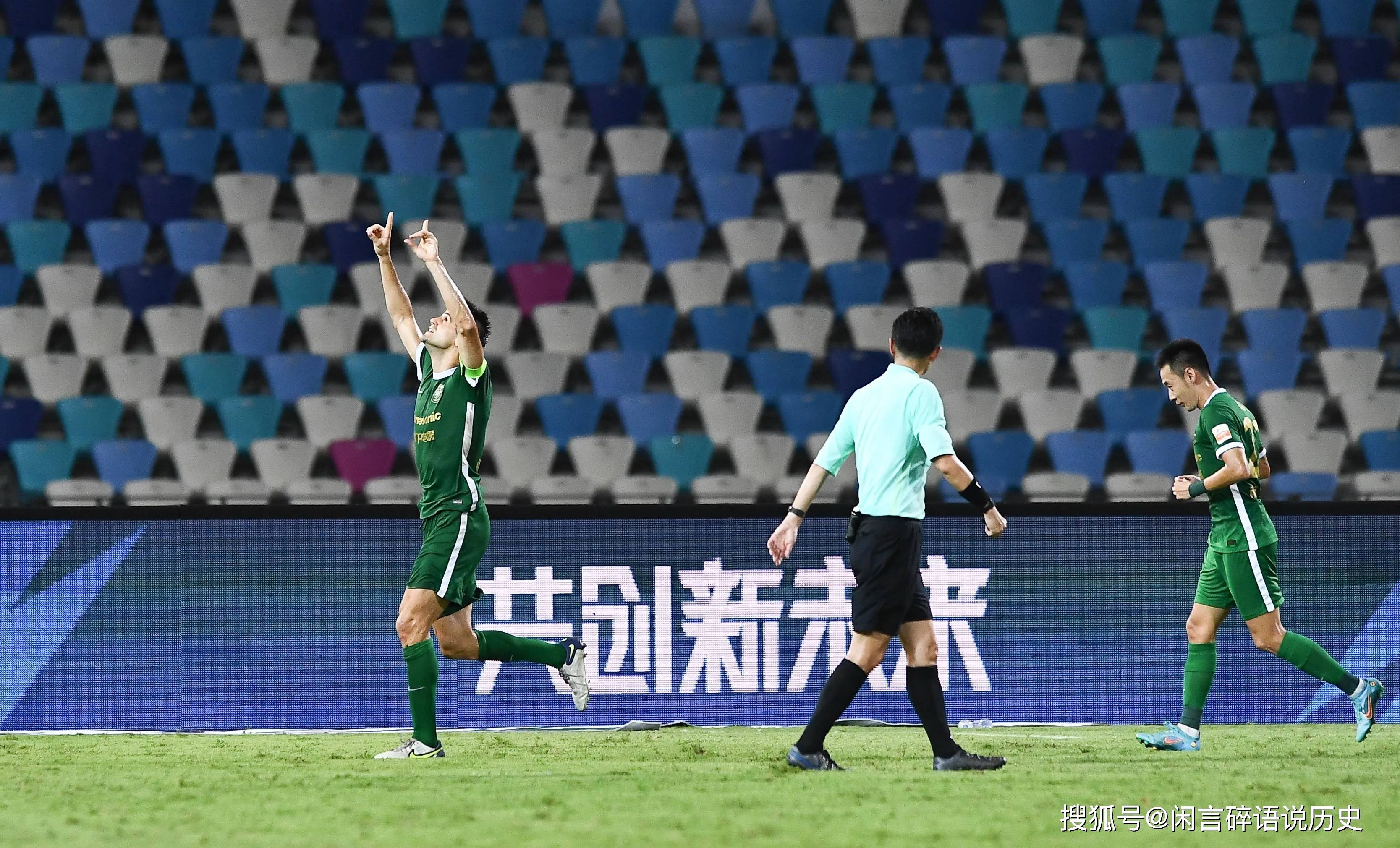 “中甲航母”遇到困境，广西足球何去何从？(60hz和120hz哪个对眼睛好)