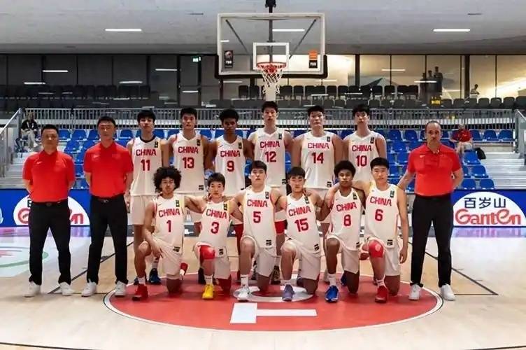 八戒体育-这可咋整！中国U19男篮4战狂丢80个进攻篮板(中国u19男足最新名单)