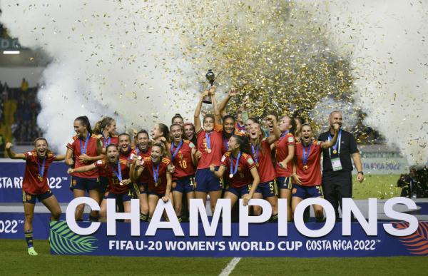 关于德国女足队联合会杯再胜对手的信息